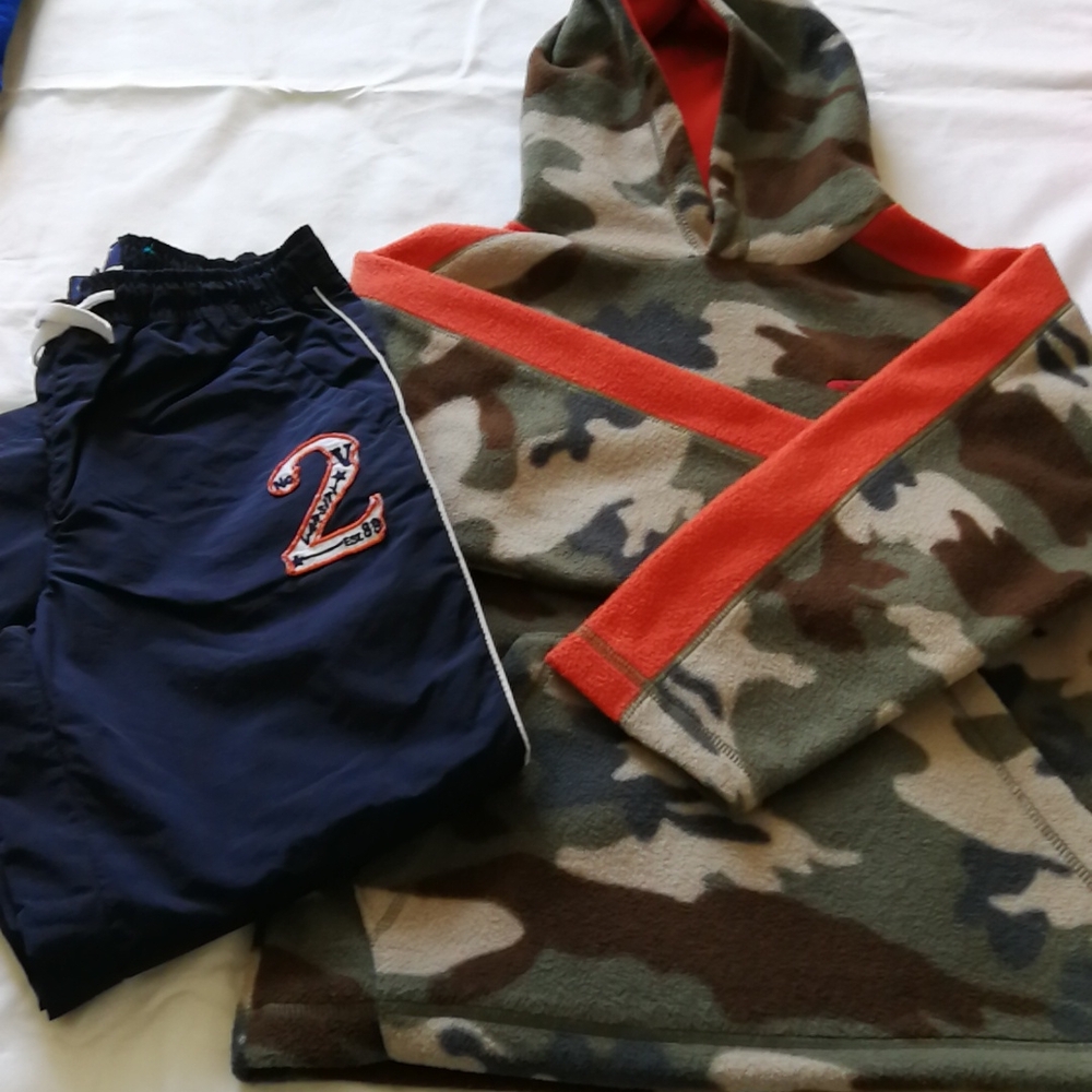 Bundle Place Boy 6 Fleece Hoody & Wind Pants
